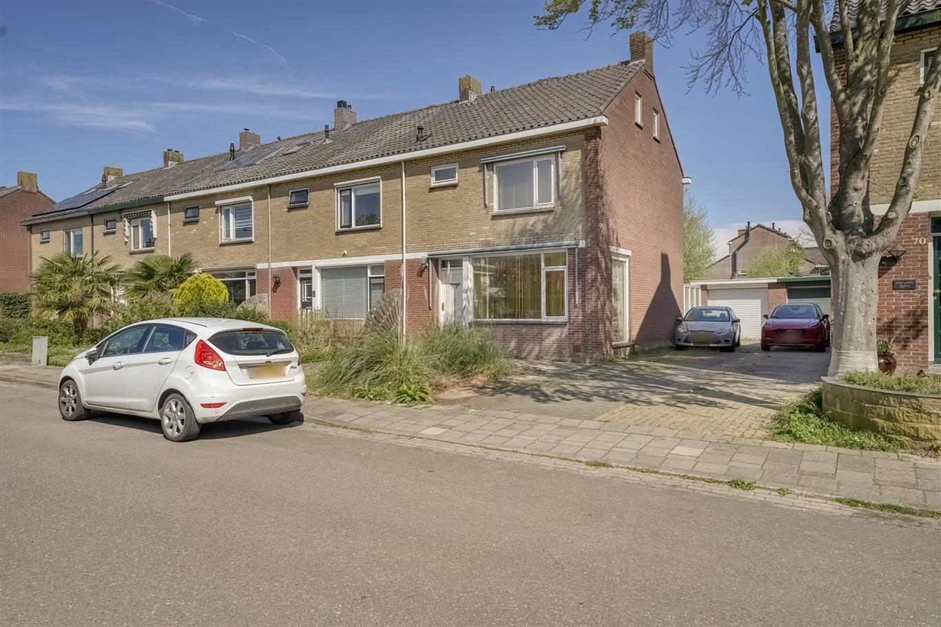 Rhynenburcherlaan 68, Hazerswoude-Rijndijk